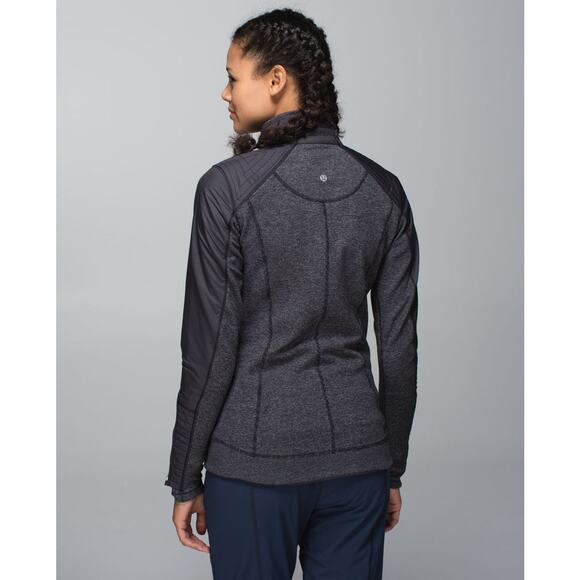 Lululemon Rebel Runner Jacket in Black / Wee Stripe Black Heathered Black 4 - Picture 3 of 15